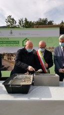 Bonaccini. Cerimonia posa della prima pietra alla Casa della Salute di Monzuno.jpg
