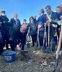 Il presidente Bonaccini dà inizio al cantiere per la Cassa del Baganza