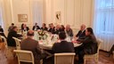 Tavolo aziendale in Ambasciata