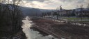 Opere di difesa a fronte dell'abitato (vista dal ponte)