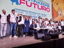 Bonaccini con gli operatori del Consorzio del Cimone