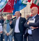 Bonaccini e Colla incontro lavoratori Marelli 2