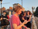 Il grande amore di Lucia. Sullo sfondo la regista Olga Torrico
