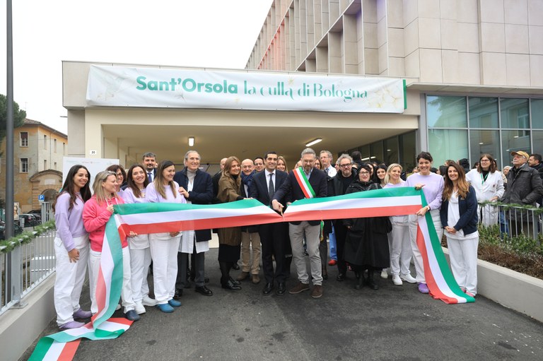 Foto - Il taglio del nastro