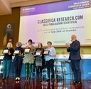gruppo_scienziate_Bonaccini