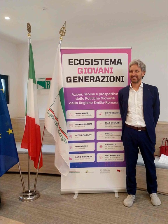 Foto - L'assessore regionale Giovanni Paglia durante la conferenza stampa