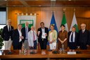 Il presidente de Pascale con i rappresentanti del Corpo Consolare