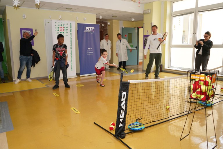 Foto Tennis in corsia