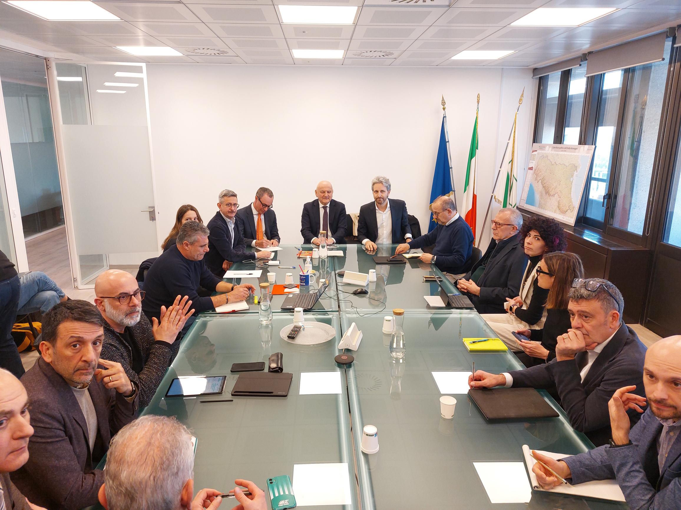 Foto - Il tavolo in Regione per la salvaguardia dell'azienda Gaggio Tech